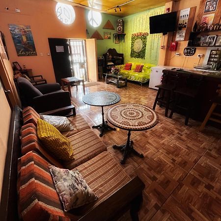 Bed and Breakfast Ugarte Street Трухильо Экстерьер фото